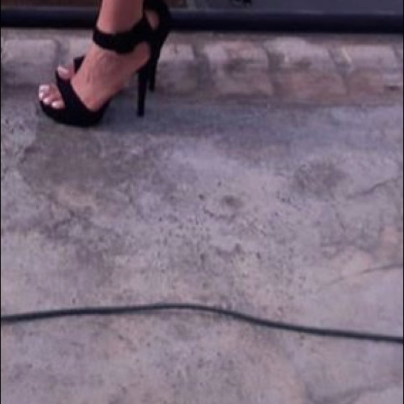 Little black pumps - Picture 2 of 6